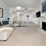 Garden House Frontline