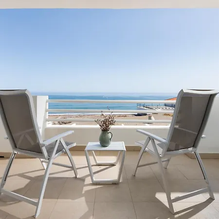 Beachfront Garden By Libehomes בית נופש אסטפונה