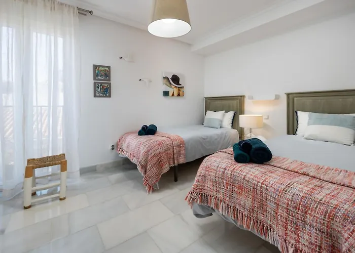 Garden House Frontline